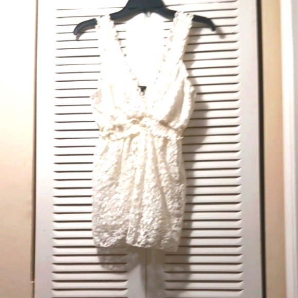 Rue21 Tops - RUE 21 Lace Cream Top